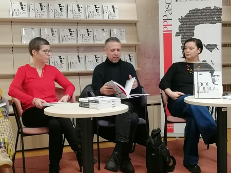 Prevajalec Miklavž Komelj pripoveduje o prevajalskih izzivih